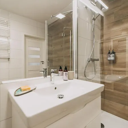 Nadmorskie Tarasy Wave Surfingbird 科沃布热格