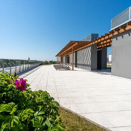 Nadmorskie Tarasy Wave Surfingbird *